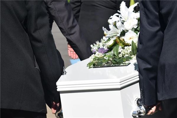 梦见死人抬棺材是什么预兆,梦见死人抬棺材是什么意思 梦见死人抬棺材是什么预兆,梦见死人抬棺材是什么意思