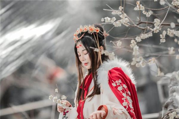 泪痣的位置与象征含义 泪痣的位置与象征含义