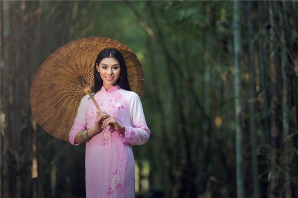 女人下巴短小的面相解析 女人下巴短小的面相解析