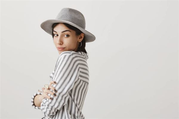 93年属鸡女2020年运势