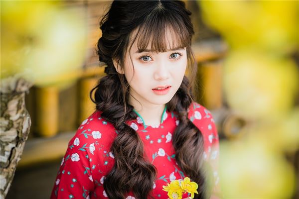 眉头紧锁说明什么 眉头紧锁说明什么