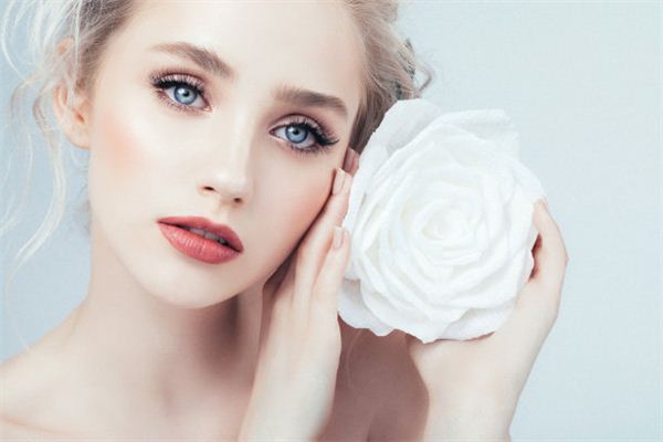 玉井纹：佐理朝纲