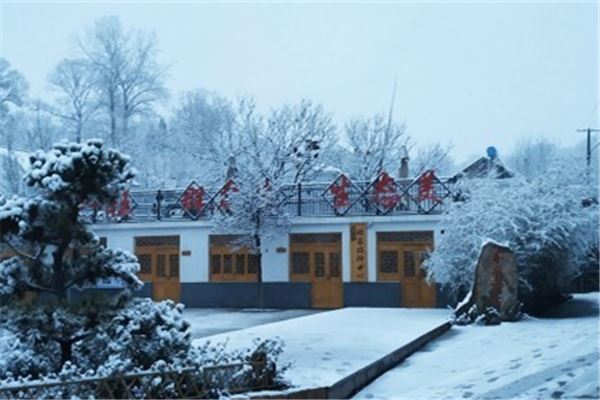 梦见在大太阳中下雪是什么预兆,梦见在大太阳中下雪是什么意思 梦见在大太阳中下雪是什么预兆,梦见在大太阳中下雪是什么意思