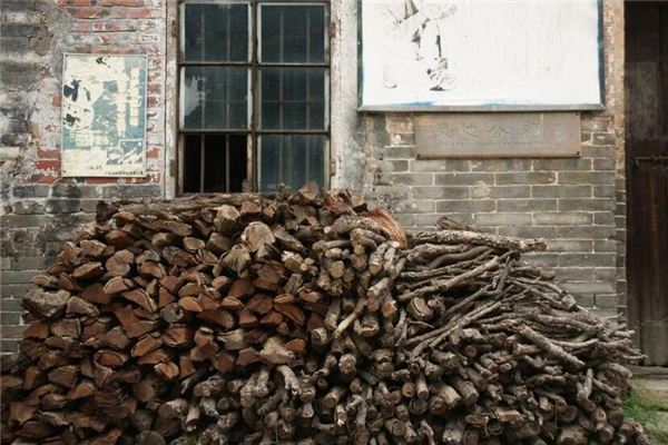 梦见木柴柴火柴禾是什么预兆,梦见木柴柴火柴禾是什么意思 梦见木柴柴火柴禾是什么预兆,梦见木柴柴火柴禾是什么意思
