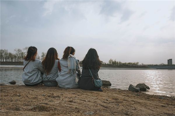 梦见河边是什么预兆,梦见河边是什么意思 梦见河边是什么预兆,梦见河边是什么意思