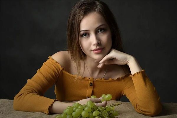 左手或者右手无名指有痣代表什么 左手或者右手无名指有痣代表什么