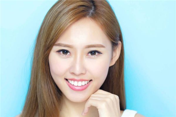 小指短的人容易犯小人吗 小指短的人容易犯小人吗