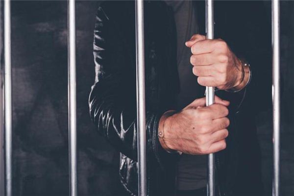 梦见爸爸被判刑是什么预兆,梦见爸爸被判刑是什么意思 梦见爸爸被判刑是什么预兆,梦见爸爸被判刑是什么意思