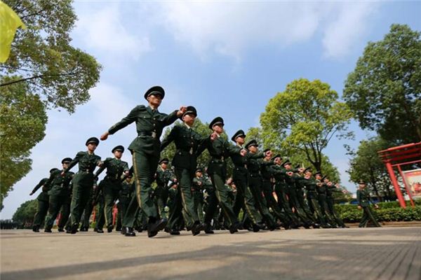 梦见当兵是什么预兆,梦见当兵是什么意思