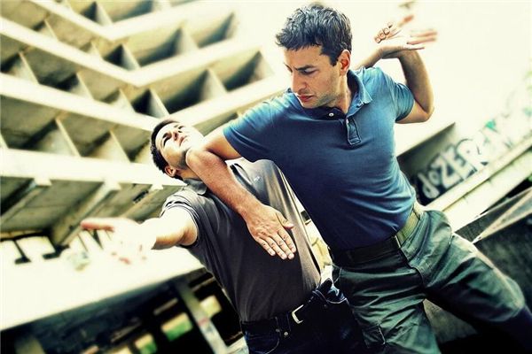 梦见跟歹徒搏斗是什么预兆,梦见跟歹徒搏斗是什么意思 梦见跟歹徒搏斗是什么预兆,梦见跟歹徒搏斗是什么意思