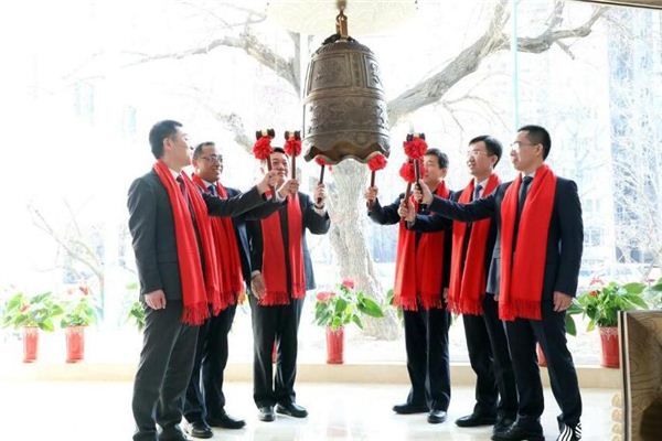 梦见大钟钟楼敲钟是什么预兆,梦见大钟钟楼敲钟是什么意思 梦见大钟钟楼敲钟是什么预兆,梦见大钟钟楼敲钟是什么意思