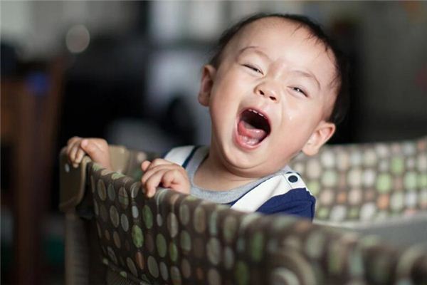 梦见别人大哭是什么预兆,梦见别人大哭是什么意思 梦见别人大哭是什么预兆,梦见别人大哭是什么意思