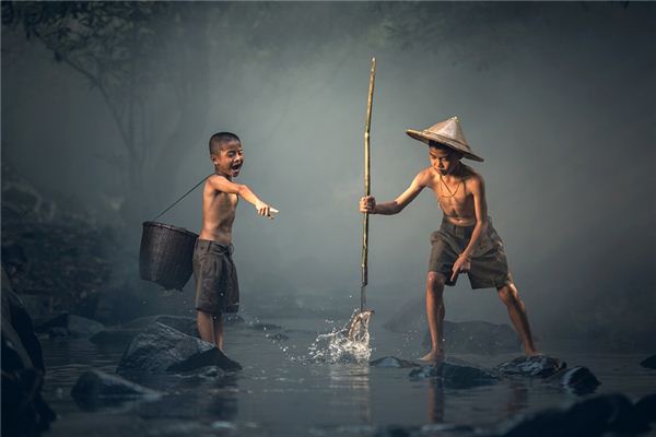梦见下水抓鱼是什么预兆,梦见下水抓鱼是什么意思 梦见下水抓鱼是什么预兆,梦见下水抓鱼是什么意思