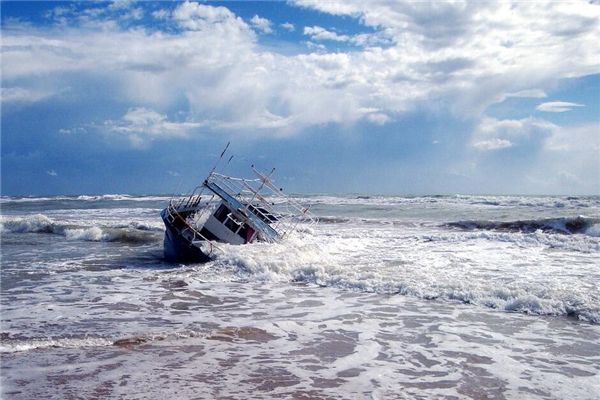 梦见大海翻船是什么预兆,梦见大海翻船是什么意思 梦见大海翻船是什么预兆,梦见大海翻船是什么意思