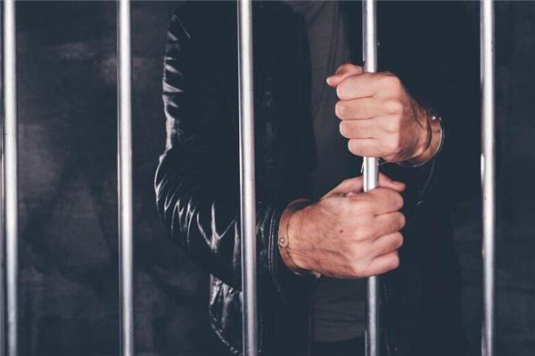 梦见判了刑的犯人是什么预兆,梦见判了刑的犯人是什么意思 梦见判了刑的犯人是什么预兆,梦见判了刑的犯人是什么意思