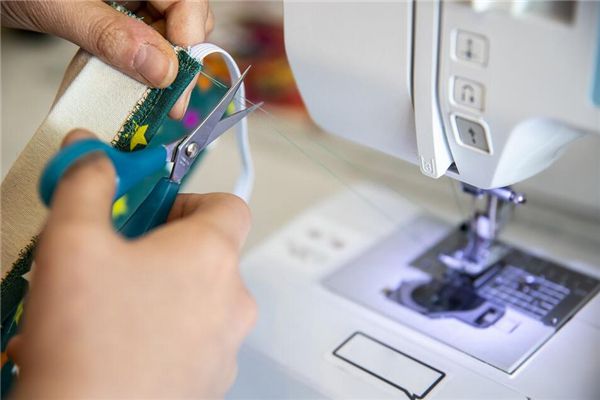 梦见缝旧衣服是什么预兆,梦见缝旧衣服是什么意思