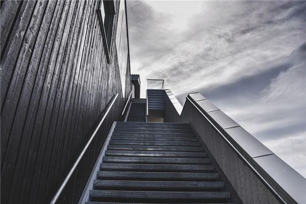 梦见木楼梯是什么预兆,梦见木楼梯是什么意思 梦见木楼梯是什么预兆,梦见木楼梯是什么意思