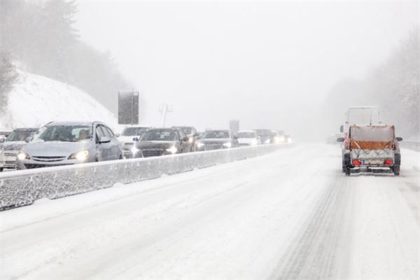 梦见下暴雪是什么预兆,梦见下暴雪是什么意思