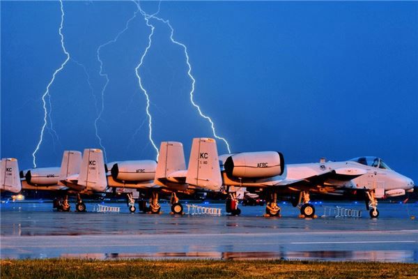 梦见雷雨闪电是什么预兆,梦见雷雨闪电是什么意思 梦见雷雨闪电是什么预兆,梦见雷雨闪电是什么意思