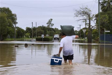 梦见大水挡住了去路是什么预兆,梦见大水挡住了去路是什么意思