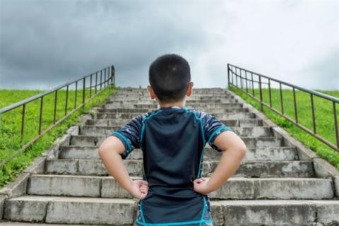 梦见被小孩追跑是什么预兆,梦见被小孩追跑是什么意思 梦见被小孩追跑是什么预兆,梦见被小孩追跑是什么意思