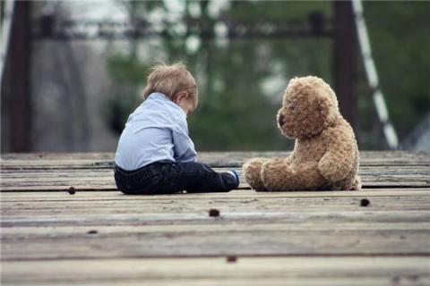 梦见小孩从楼上摔下是什么预兆,梦见小孩从楼上摔下是什么意思 梦见小孩从楼上摔下是什么预兆,梦见小孩从楼上摔下是什么意思