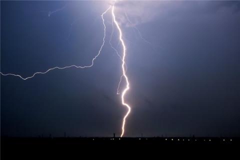 梦见雷电风雨是什么预兆,梦见雷电风雨是什么意思