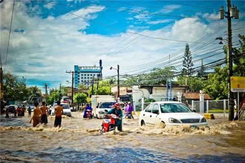 梦见被水困住是什么预兆,梦见被水困住是什么意思