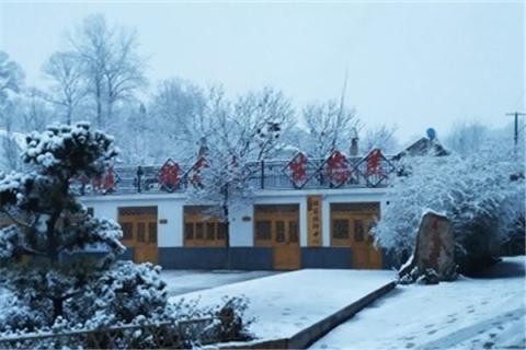 梦见在大太阳中下雪是什么预兆,梦见在大太阳中下雪是什么意思