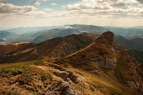 梦见山坡是什么预兆,梦见山坡是什么意思