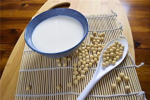 梦见喝豆浆是什么预兆,梦见喝豆浆是什么意思 梦见喝豆浆是什么预兆,梦见喝豆浆是什么意思