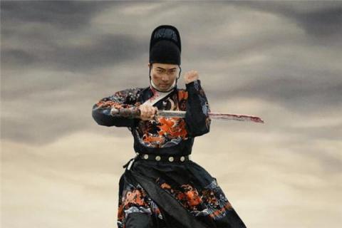 梦见被刀砍是什么预兆,梦见被刀砍是什么意思 梦见被刀砍是什么预兆,梦见被刀砍是什么意思