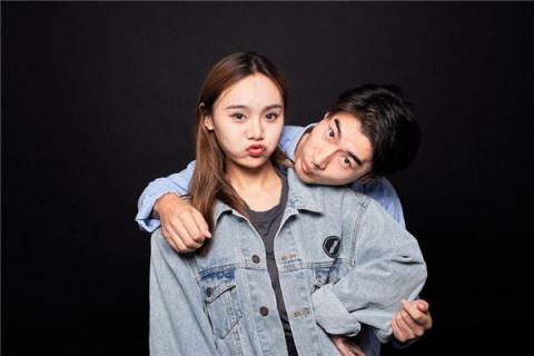 梦见别人出轨是什么预兆,梦见别人出轨是什么意思 梦见别人出轨是什么预兆,梦见别人出轨是什么意思
