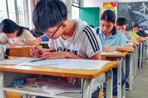 梦见读书考试是什么预兆,梦见读书考试是什么意思 梦见读书考试是什么预兆,梦见读书考试是什么意思