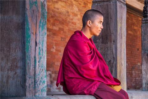 梦见男人离弃了世俗是什么预兆,梦见男人离弃了世俗是什么意思 梦见男人离弃了世俗是什么预兆,梦见男人离弃了世俗是什么意思