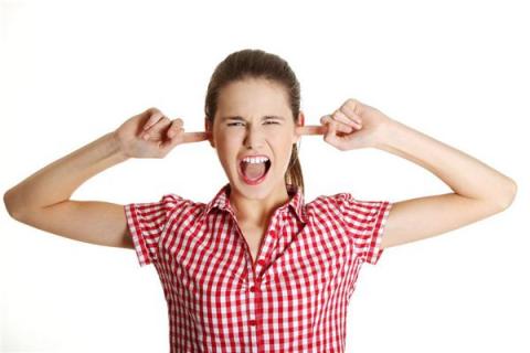 梦见耳朵疼是什么预兆,梦见耳朵疼是什么意思