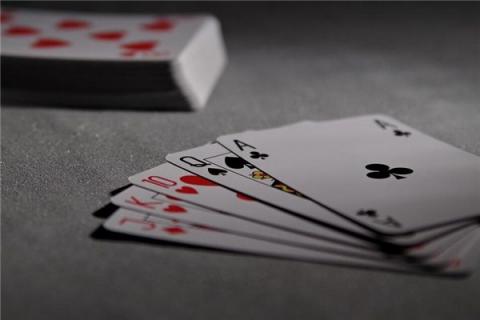 梦见牌纸牌是什么预兆,梦见牌纸牌是什么意思 梦见牌纸牌是什么预兆,梦见牌纸牌是什么意思