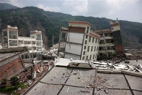 梦见地震大火灾难是什么预兆,梦见地震大火灾难是什么意思 梦见地震大火灾难是什么预兆,梦见地震大火灾难是什么意思