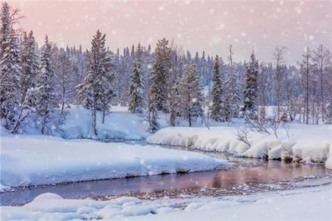 梦见夏天下雪是什么预兆,梦见夏天下雪是什么意思