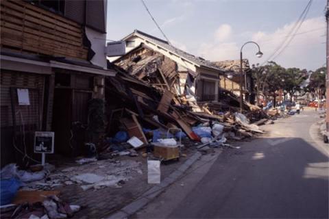 梦见地震大水是什么预兆,梦见地震大水是什么意思