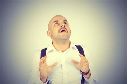 梦见自己头发脱落是什么预兆,梦见自己头发脱落是什么意思 梦见自己头发脱落是什么预兆,梦见自己头发脱落是什么意思